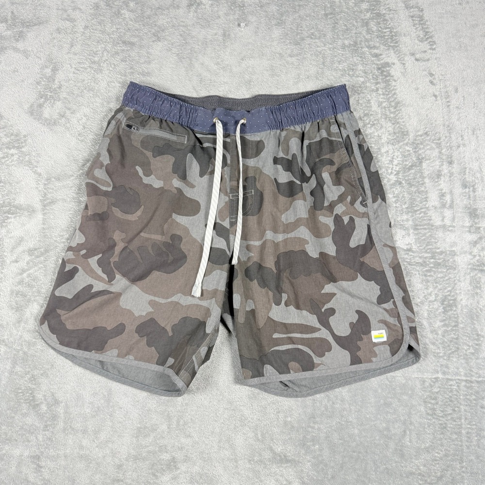 Vuori Mens Large Banks Shorts Grey Camo Hybrid Athletic Board Shorts V330